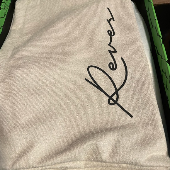 Young Stoner Life Air Kiy - Picture 5 of 6